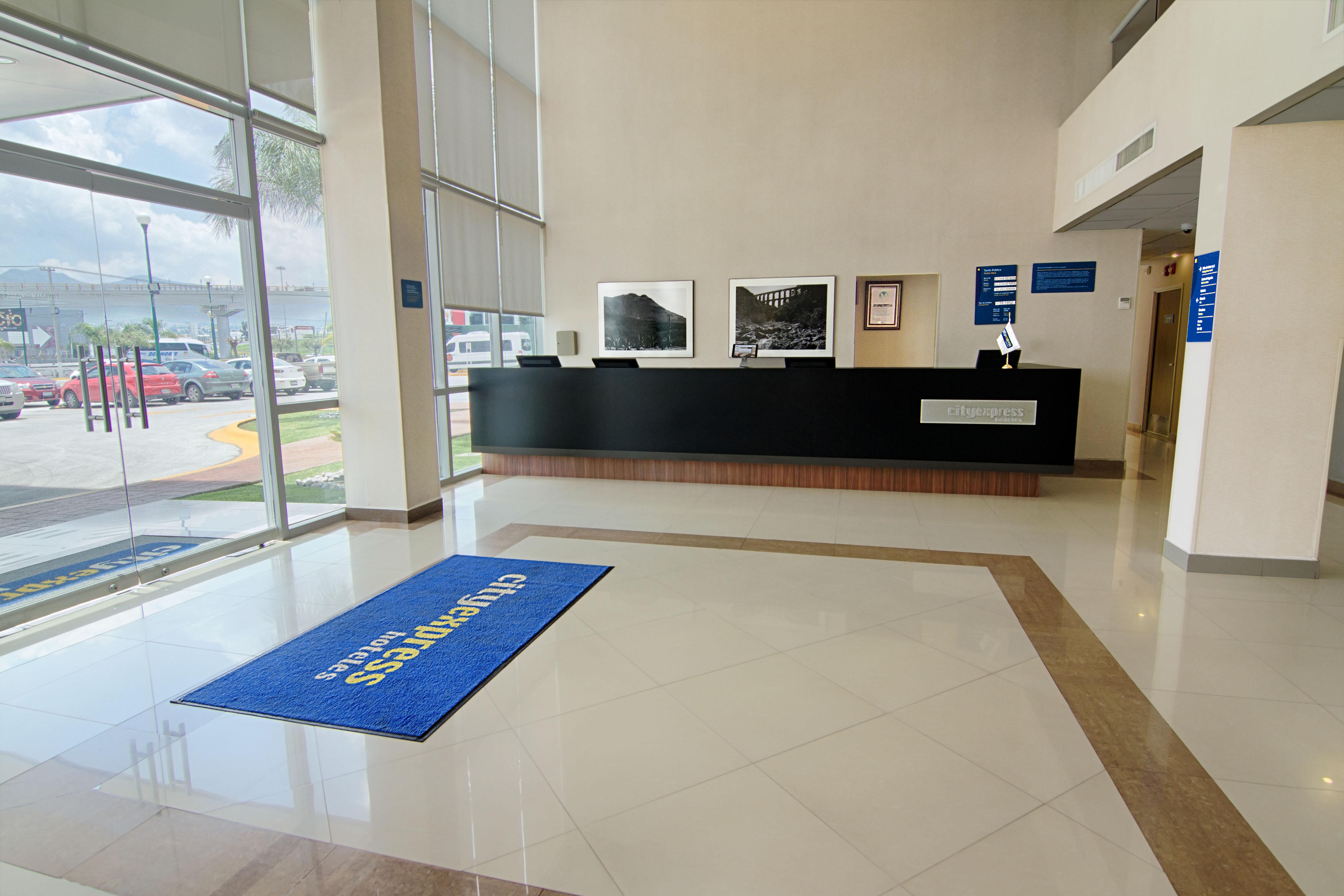 ซิตี้ เอ็กซ์เพรส เตปอตซอตลัน Hotel Tepotzotlan ภายนอก รูปภาพ